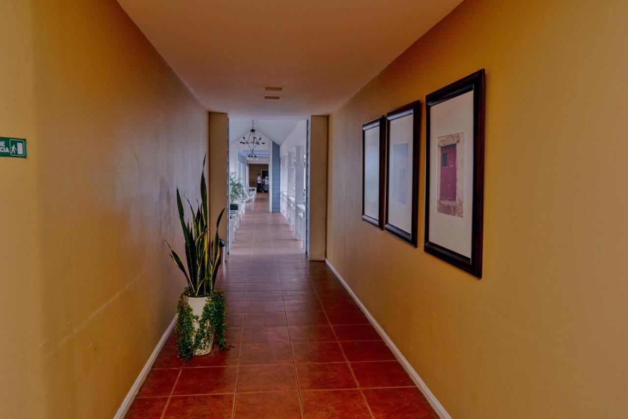 פלורס Hotel Casona Del Lago מראה חיצוני תמונה