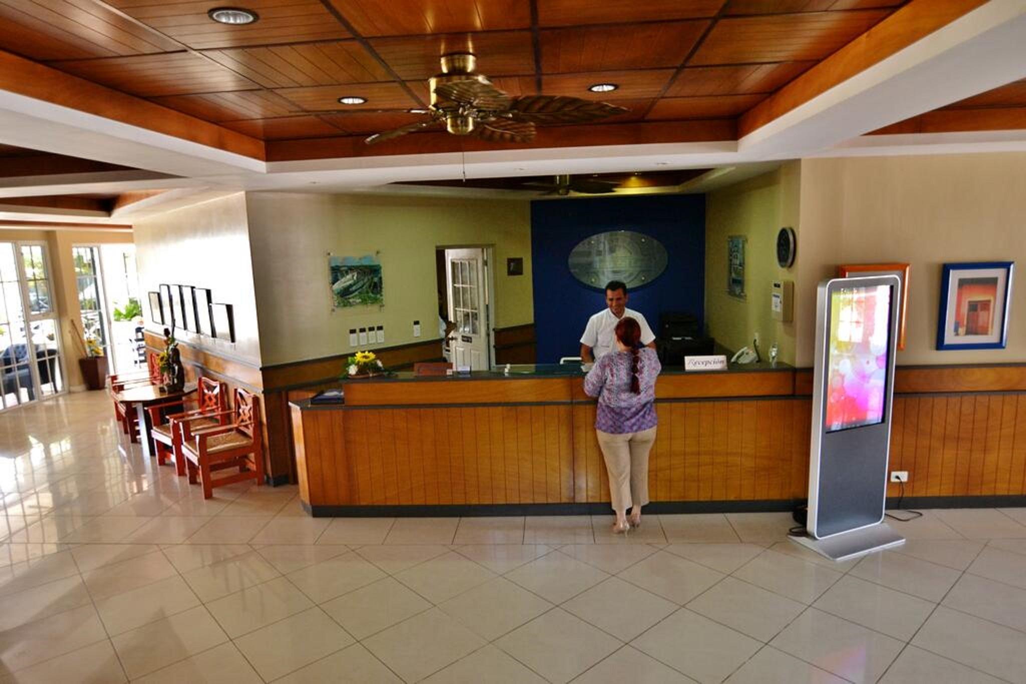 פלורס Hotel Casona Del Lago מראה חיצוני תמונה
