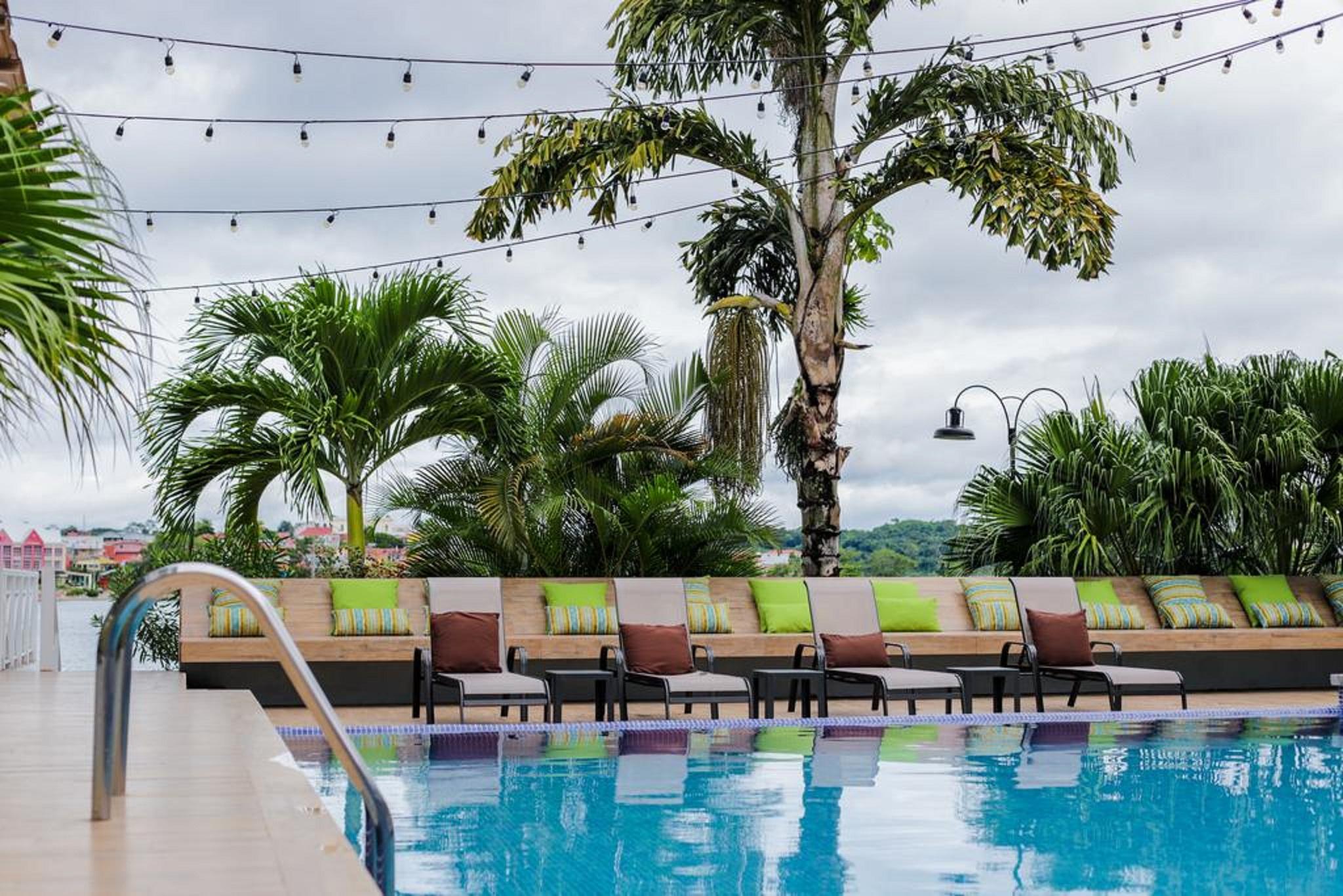 פלורס Hotel Casona Del Lago מראה חיצוני תמונה