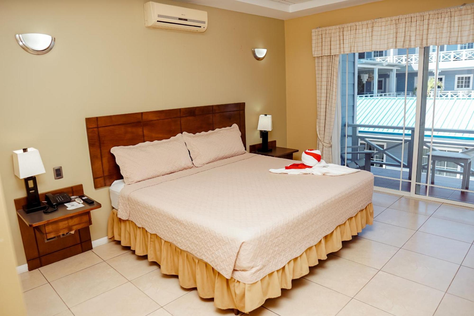 פלורס Hotel Casona Del Lago מראה חיצוני תמונה